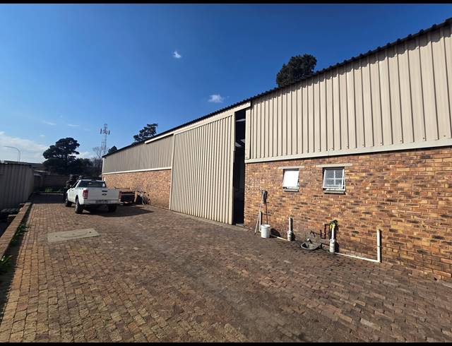 360M² WAREHOUSE FOR SALE IN ANDERBOLT